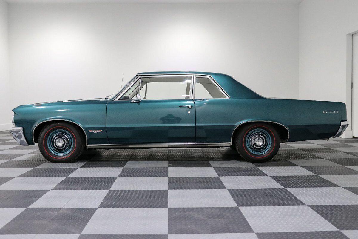 1964 pontiac gto coupe 389 tri power 4 speed manual