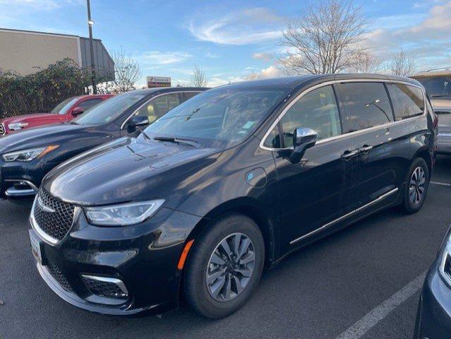 2022 chrysler pacifica hybrid limited