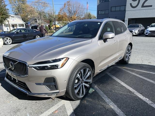 2023 volvo xc60 b5 ultimate bright theme