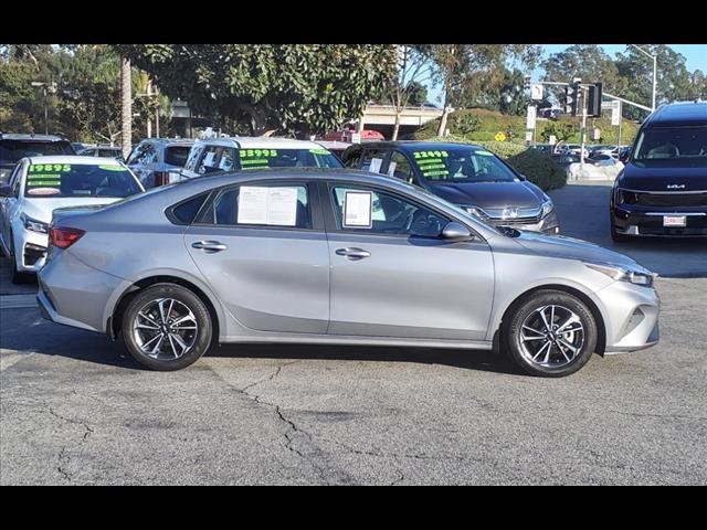 2024 kia forte lxs