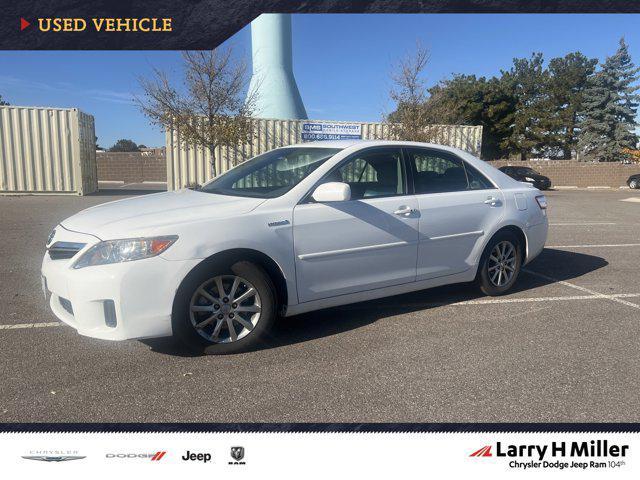 2011 toyota camry hybrid base (e-cvt)