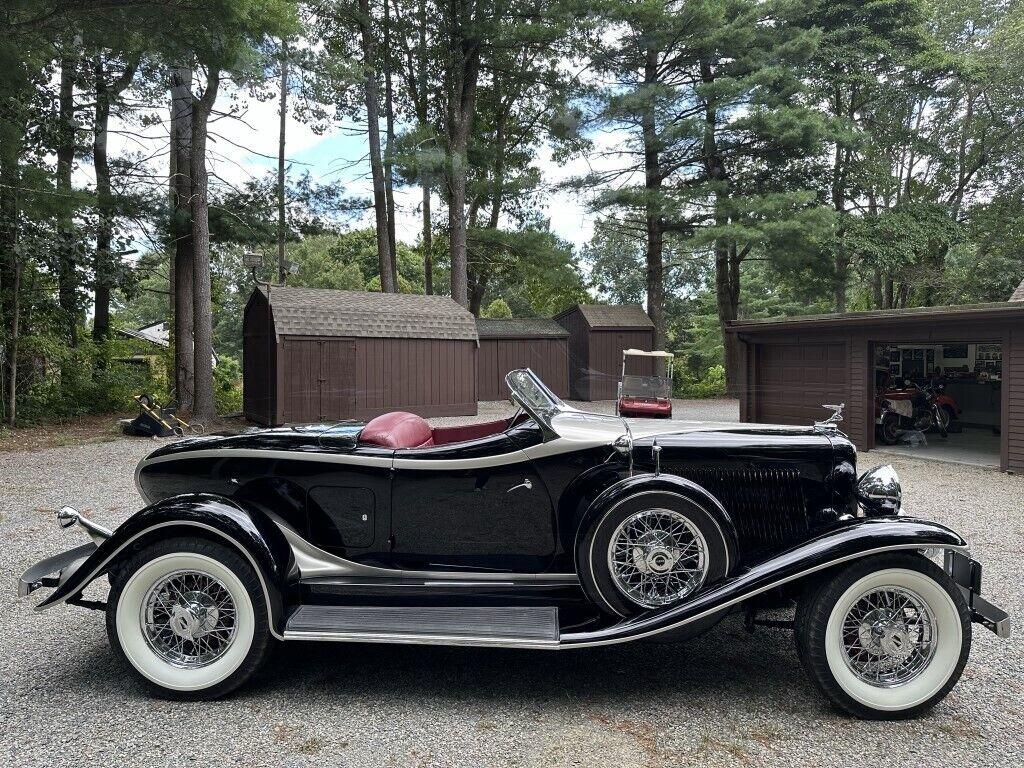 1932 auburn speedster straight 8 with a three speed transmission