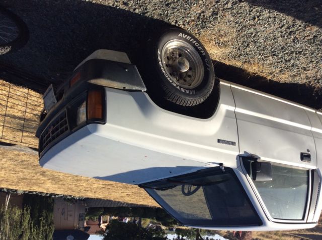 1990 mitsubishi mighty max base standard cab pickup 2-door 2.4l