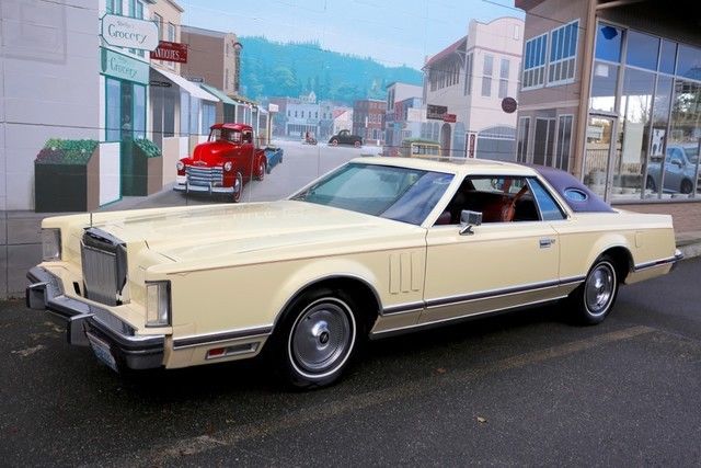 1979 lincoln continental mark v. very clean and nice