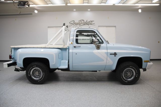 1986 chevrolet silverado k10 step side 4x4 truck