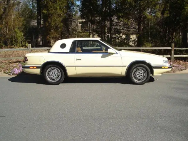 chrysler tc by maserati - convertible, meticulously maintained, runs flawlessly!