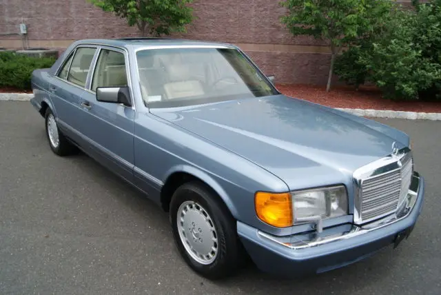 1989 mercedes-benz 300se diamond blue exceptionally clean vehicle