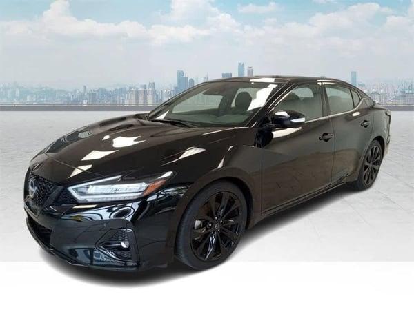 2023 nissan maxima in chicago, illinois