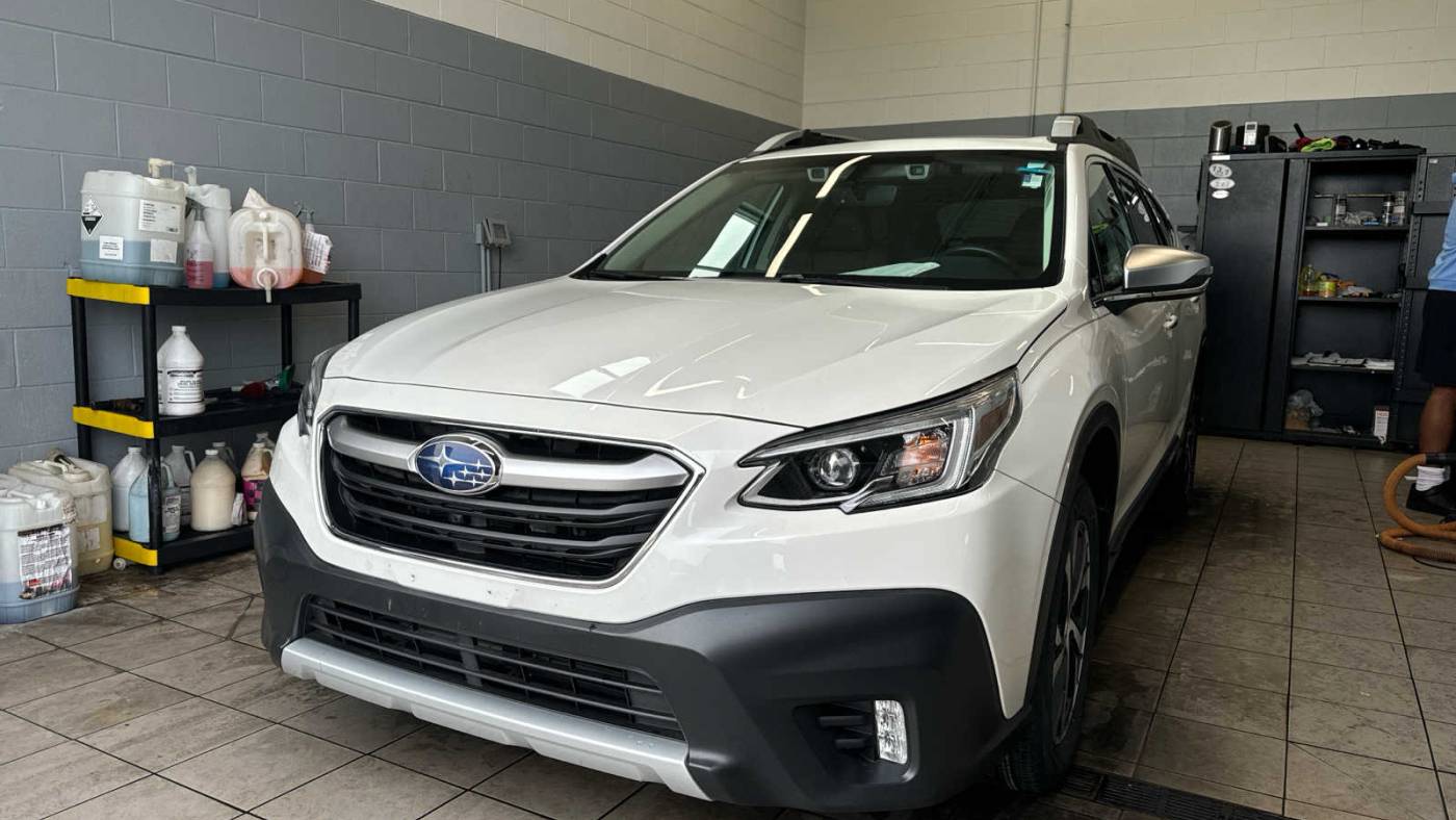 2020 subaru outback touring xt