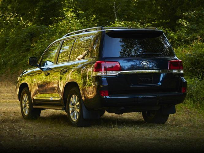 2018 toyota land cruiser base awd 4dr suv for sale in hartford, connecticut
