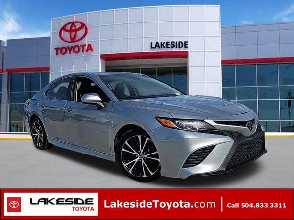 2018 toyota camry in northwoods, illinois