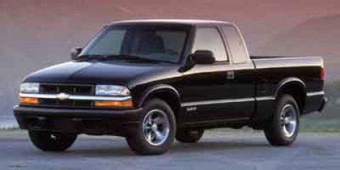 2003 chevrolet s-10 base