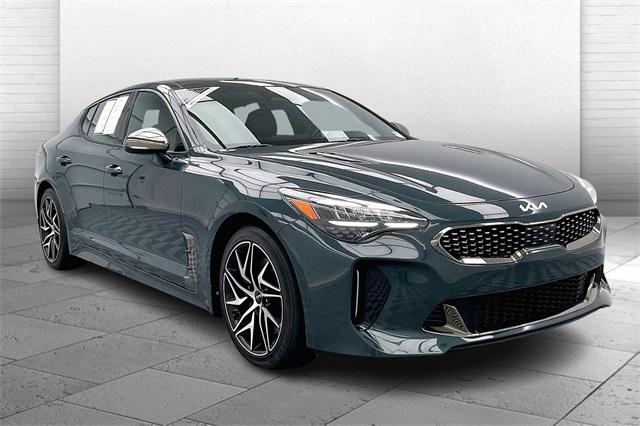 2022 kia stinger gt-line