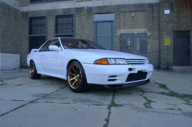 1990 nissan skyline gt-r 2.6l turbo 5-speed manual !!!