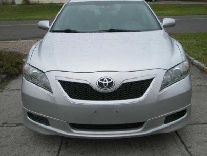 2008 toyota camry 4dr sdn i4 grey, 77,000 mi, driver air bag in harrison, ny