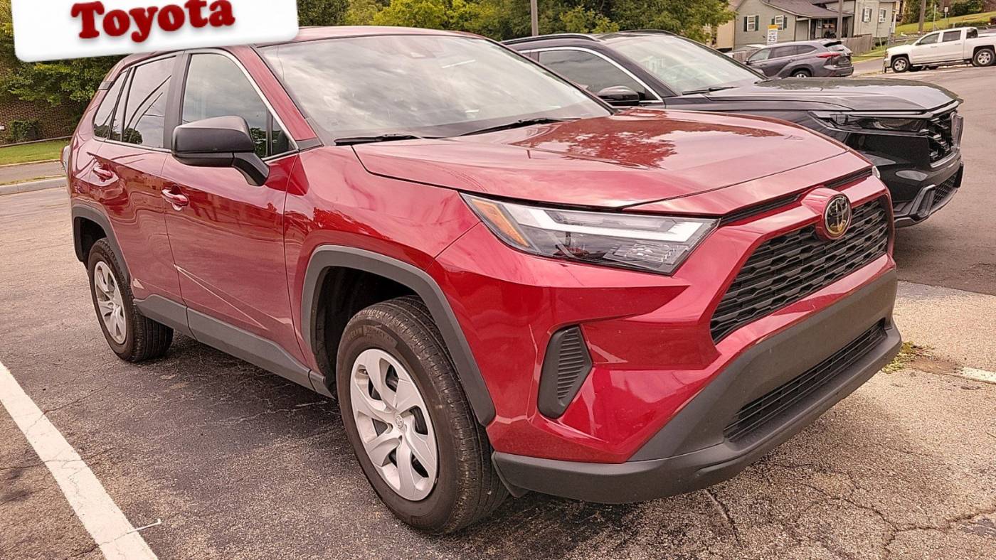 2023 toyota rav4 le