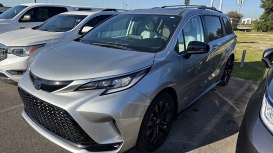 2023 Toyota Sienna xse