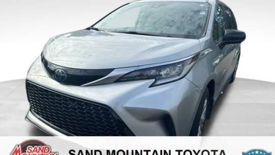2021 Toyota Sienna xse