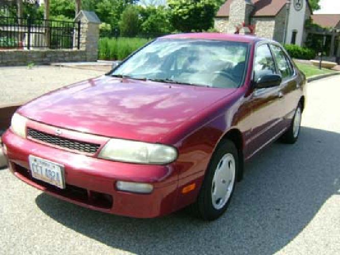 1994 nissan altima gxe 4 dr in wyoming, oh
