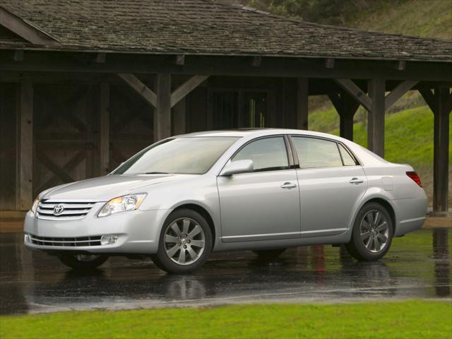 2005 toyota avalon xls