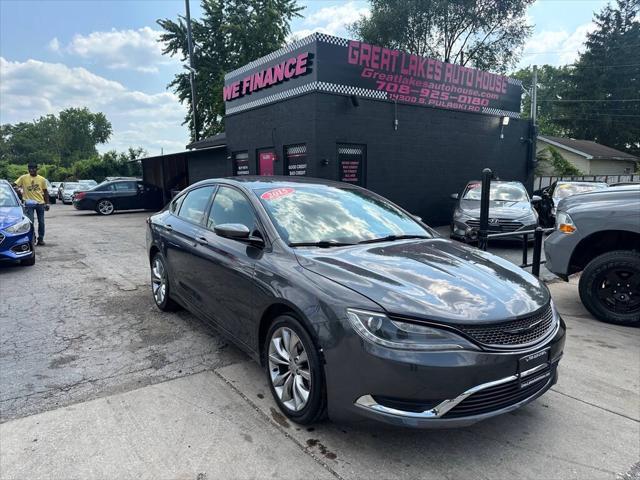 2015 chrysler 200 s
