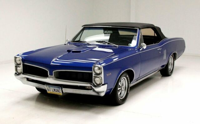 400ci v8/3-speed auto powerful engine convertible loads of excitement!