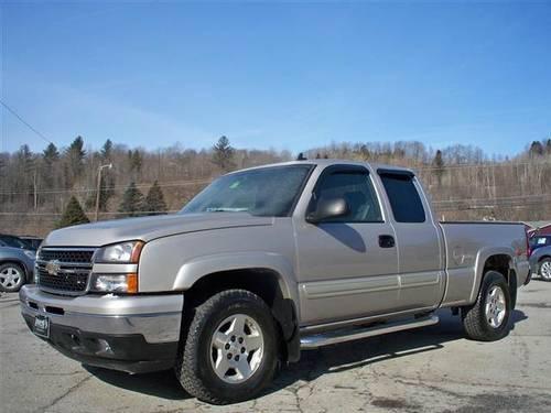 2006 chevrolet silverado 1500 extended cab ls pickup 4d 6 1/2 ft for sale in barre, vermont