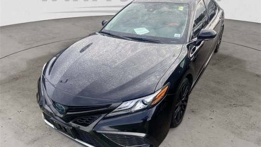 2021 toyota camry hybrid xse