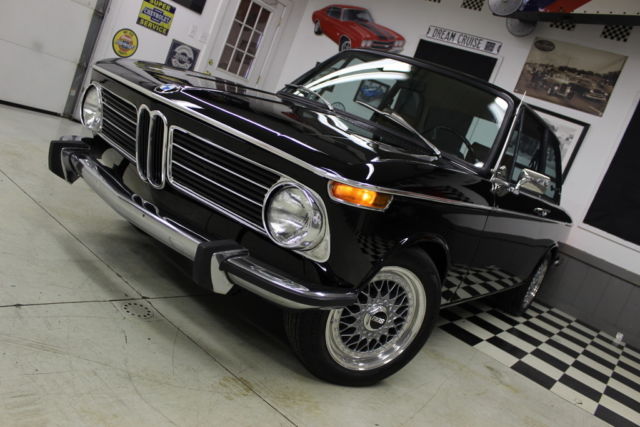 black , tobacco interior, roundie, air conditioning, very nice!