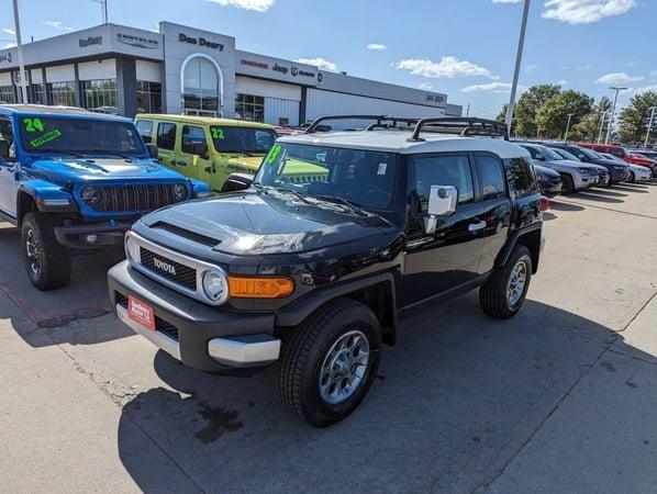 2013 toyota fj cruiser in secaucus, new jersey