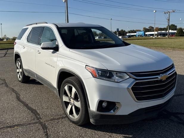 2021 chevrolet traverse lt leather
