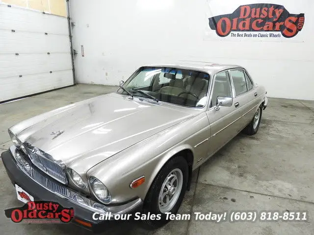 1987 gray runs drives body inter vgood 4.2i6 auto!