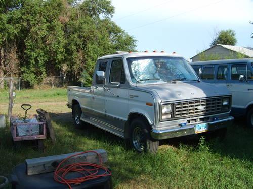 rv tow truck van/ truck ford 1982 for sale in bonetraill, north dakota