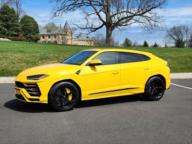 2020 lamborghini urus base awd 4dr suv