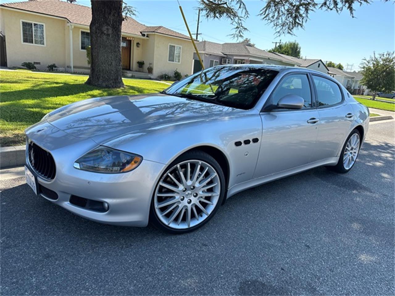 2011 maserati quattroporte